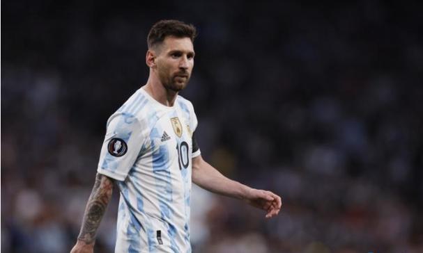 现场温度骤降!赫格塞斯开口就碰钉子,中国防长一句话让美方彻底清醒